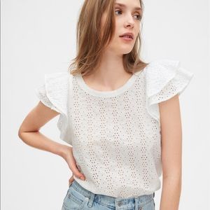 Gap eyelet ruffle sleeve top